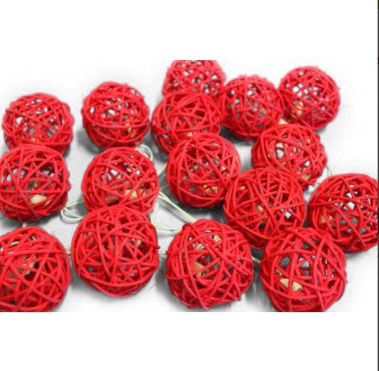 Set of Red 5cm Rattan Cane 50 Ball Battery Powered LONG 5m String Lights Christmas Gift Home Wedding Party Bedroom Decoration Table Centrepiece