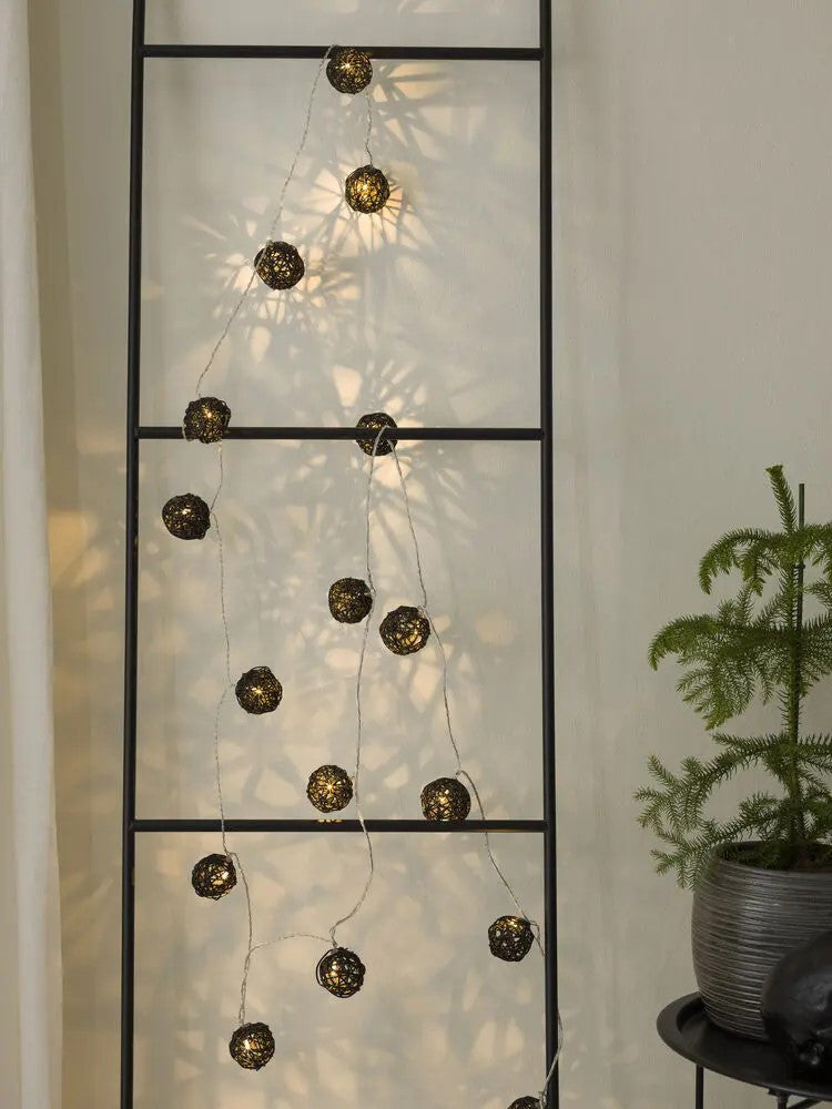 Set of Black 5cm Rattan Cane 20 Ball Battery Powered 3m String Lights Christmas Gift Home Wedding Party Bedroom Decoration Table Centrepiece