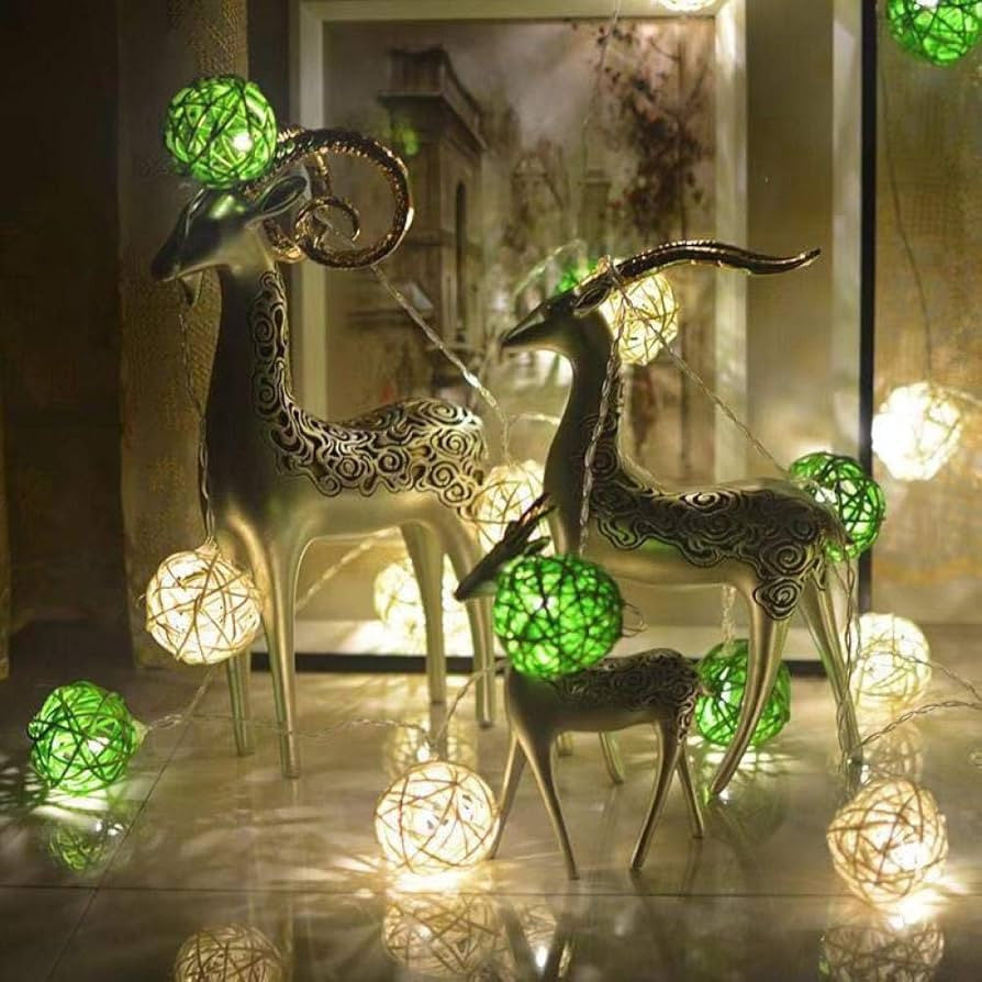 Set of Green n White 5cm Rattan Cane 50 Ball Battery Powered LONG 5m String Lights Christmas Gift Home Wedding Party Bedroom Decoration Table Centrepiece
