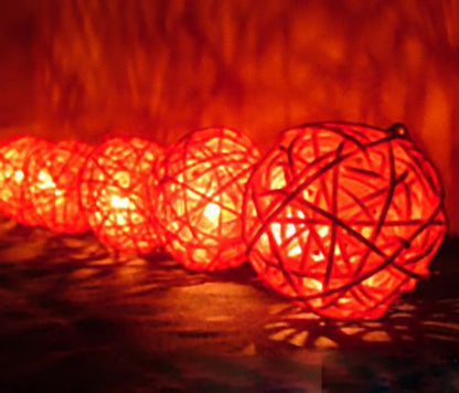 Set of Red 5cm Rattan Cane 20 Ball Battery Powered 3m String Lights Christmas Gift Home Wedding Party Bedroom Decoration Table Centrepiece