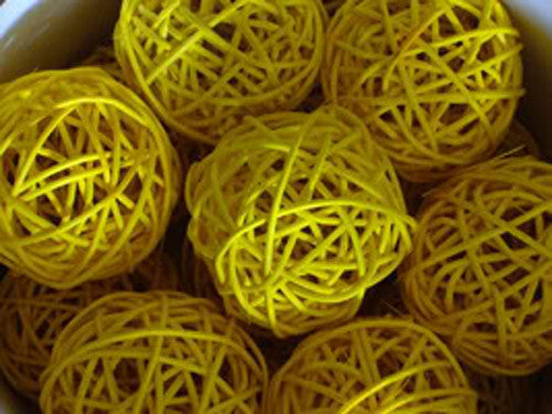 Set of Yellow 5cm Rattan Cane 50 Ball Battery Power LONG 5m String Lights Christmas Gift Home Wedding Party Bedroom Decoration Table Centrepiece